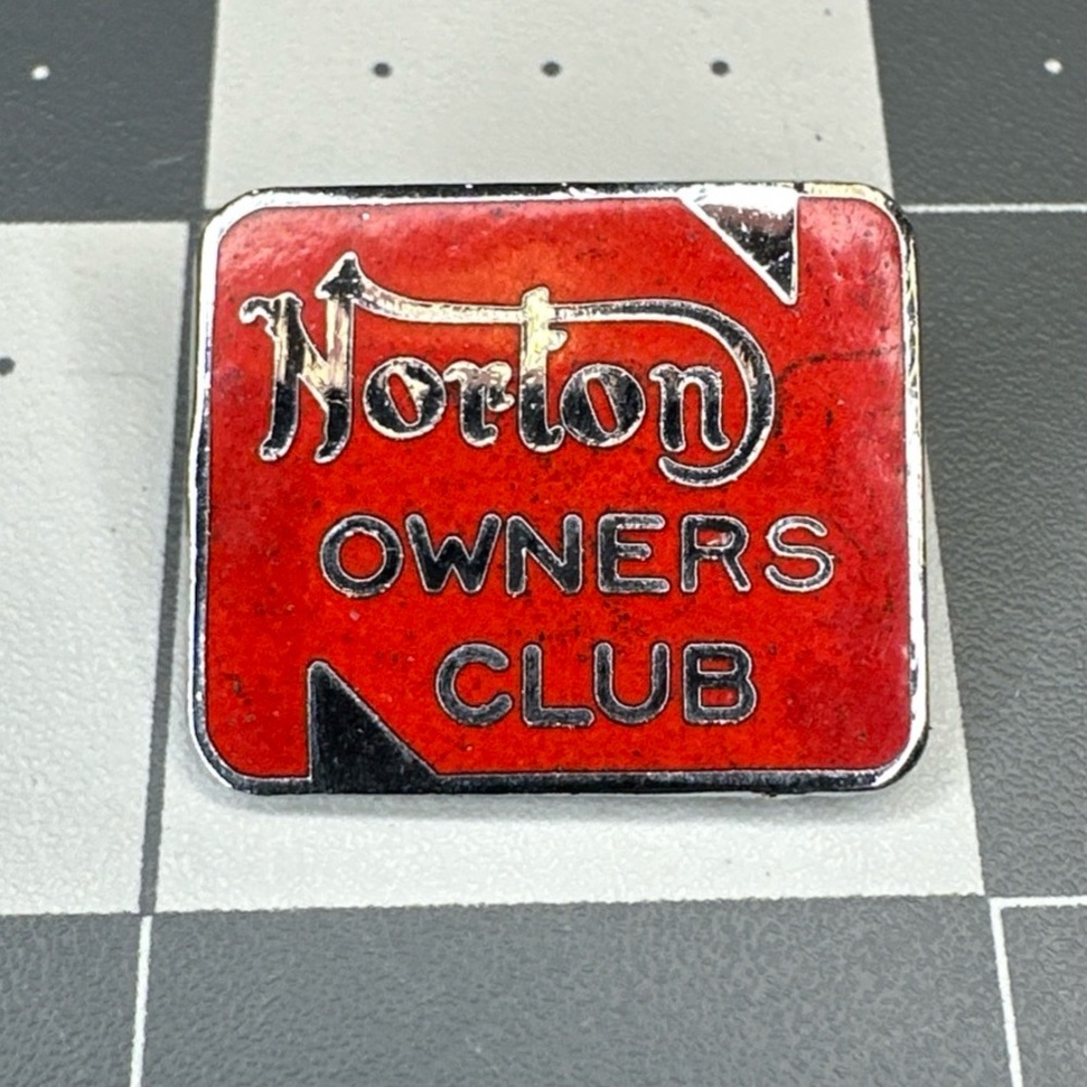 Vintage Norton Owners Club motorcycle  Enamel Pin badge motor bike